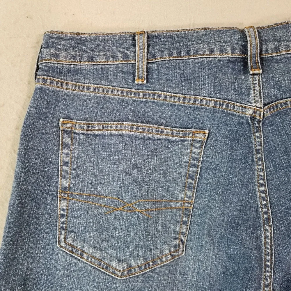 Levi's Signature jeans men's 38x30 Regular fit bootcut blue stretch denim pants